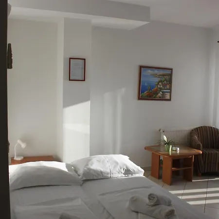 Pile 1 Apartment Omis